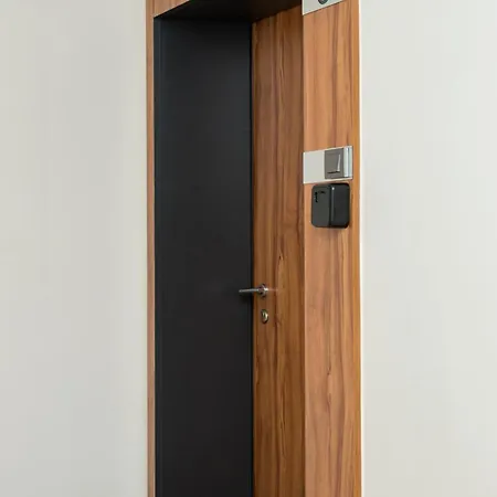 Apartment Business Mokotow Park 58 *
