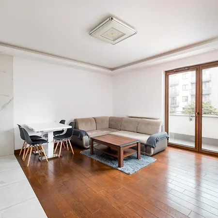 Apartment Business Mokotow Park 58 *